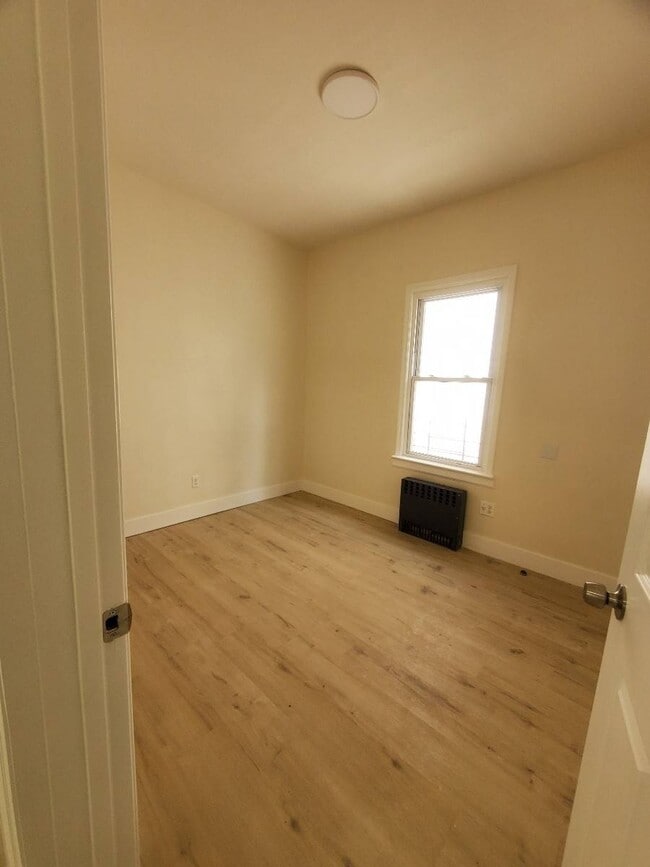 Building Photo - 133 Winter Ave