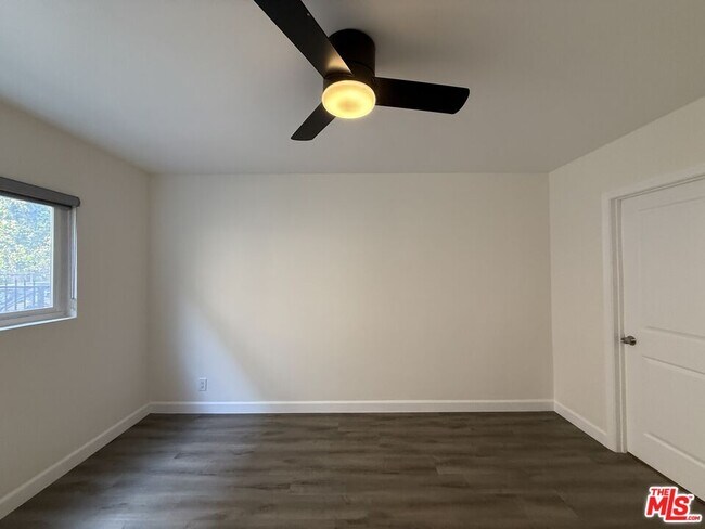 Building Photo - 11543 Venice Blvd.