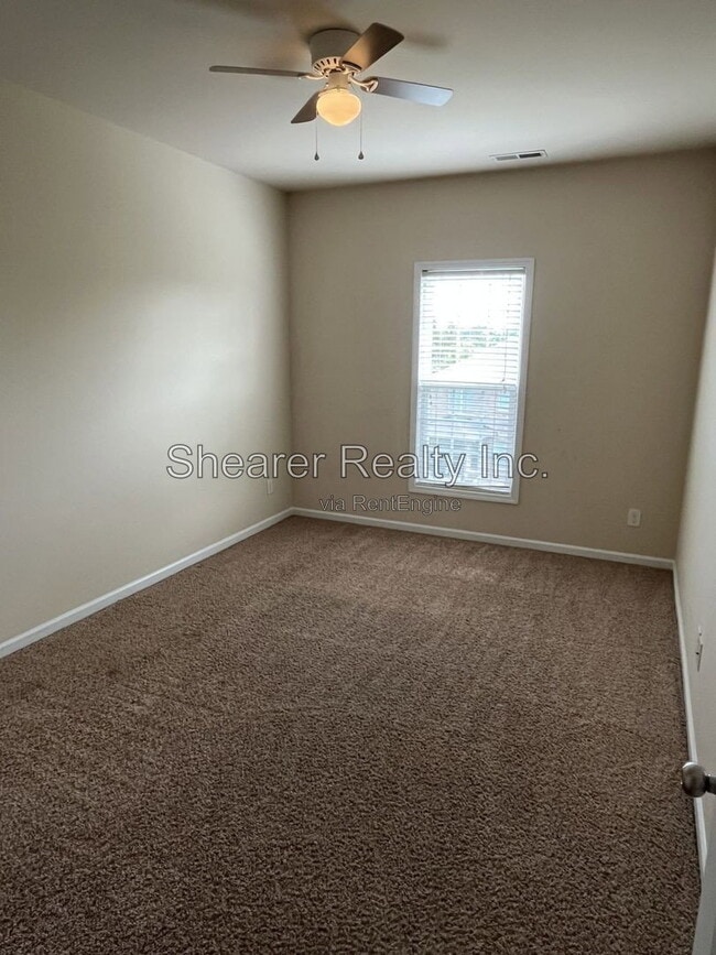 Building Photo - 9593 Camberley Ave NW