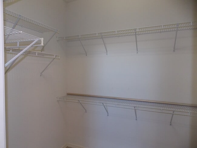 Building Photo - 881 W Silver Meadow Loop