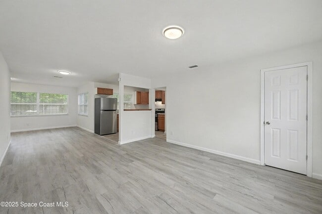 Building Photo - 990 Pinson Blvd