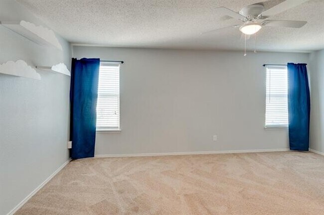 Building Photo - 3821 Bandera Ranch Rd