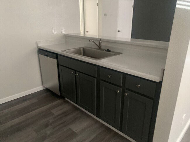 Interior Photo - 101 Arletta Street