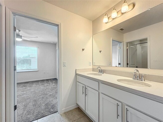 Building Photo - 3886 ACADEMIA Ave