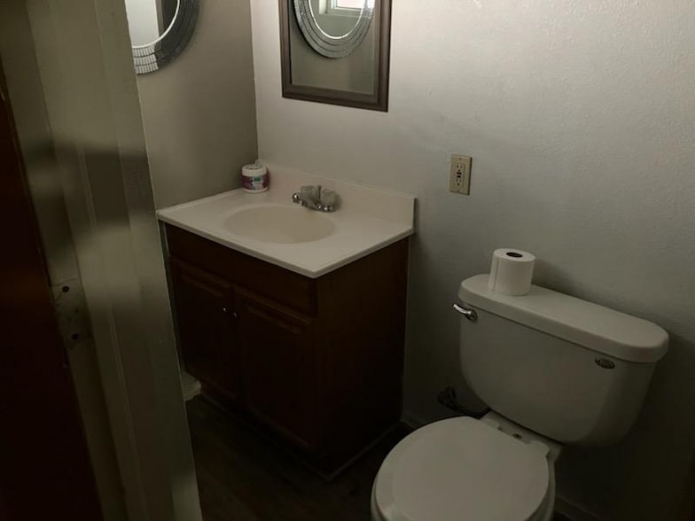 Building Photo - 230 Roosevelt St