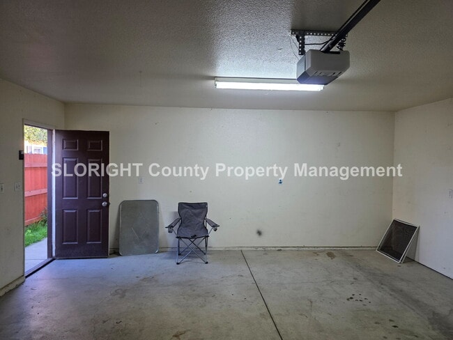 Building Photo - LEASE PENDING - Charming Home with Garage in Santa Maria - 2 Bed / 1 Bath