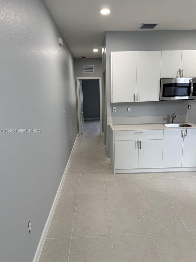 Building Photo - 16225 SW 147th Ct