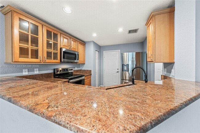 Building Photo - 5905 Abbey Rd