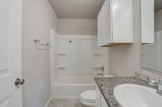 Building Photo - 13308 Avenue V