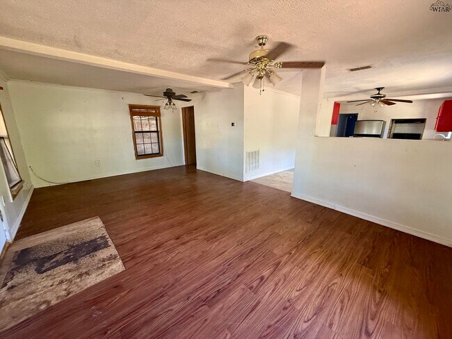 Building Photo - 5768 FM 1206