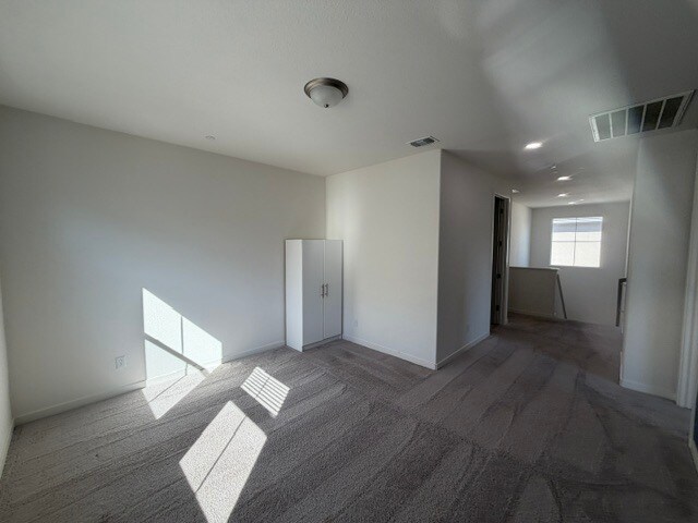 Building Photo - Gorgeous Lathrop 4 Bedroom 3 Bathroom plus a loft area home