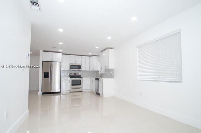 Building Photo - 233 NW 53rd Ave