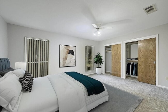 Building Photo - 6305 Shadow Valley Dr