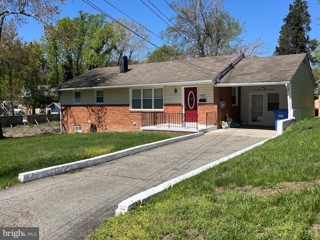 Building Photo - 1422 E St