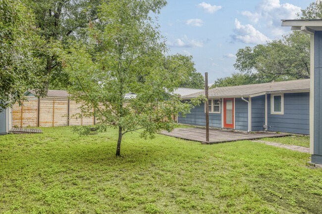 Building Photo - 5304 Halwill Pl