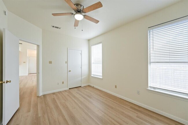 Building Photo - 500 Gregory Ct