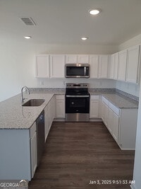 Building Photo - 1033 Clifton Ct