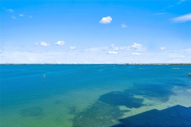 Building Photo - 4830 Osprey Dr S