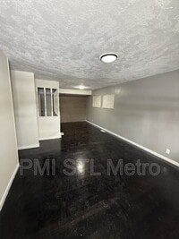 Building Photo - 10613 Spring Garden Dr