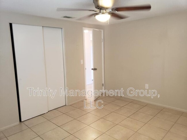 Building Photo - 5205 Drift Tide Dr