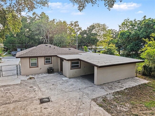 Building Photo - 1109 NW 14th Ave