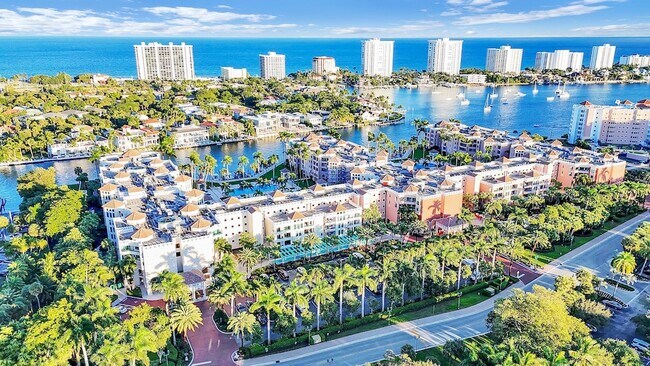 Building Photo - 100 SE 5th Ave