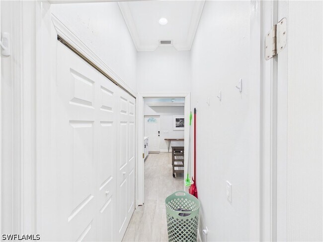 Building Photo - 6072 Polly Ave