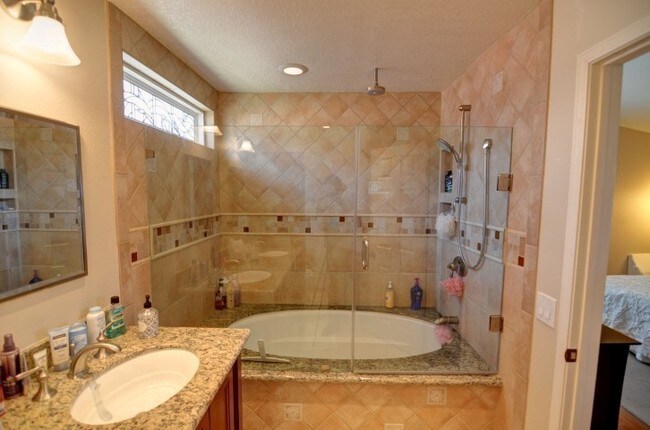 Building Photo - 24241 Tama Ln