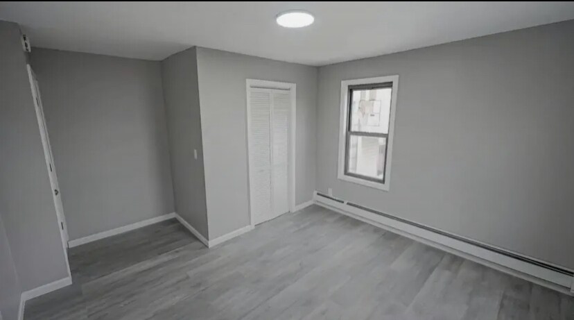 Building Photo - 105 Asylum St