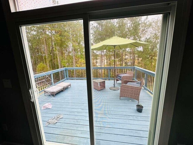 Building Photo - 8035 Stiner Grv