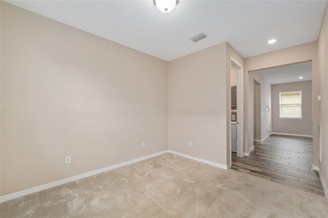 Building Photo - 5587 NW 40th Pl