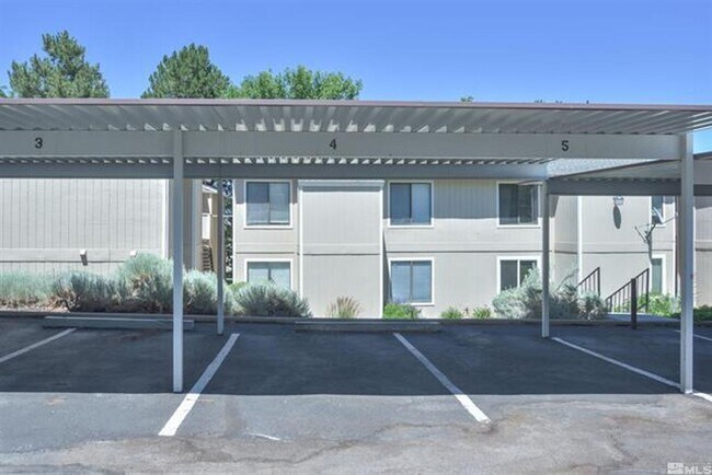 Building Photo - Great 1 bedroom condo just off Clear Acre Lane