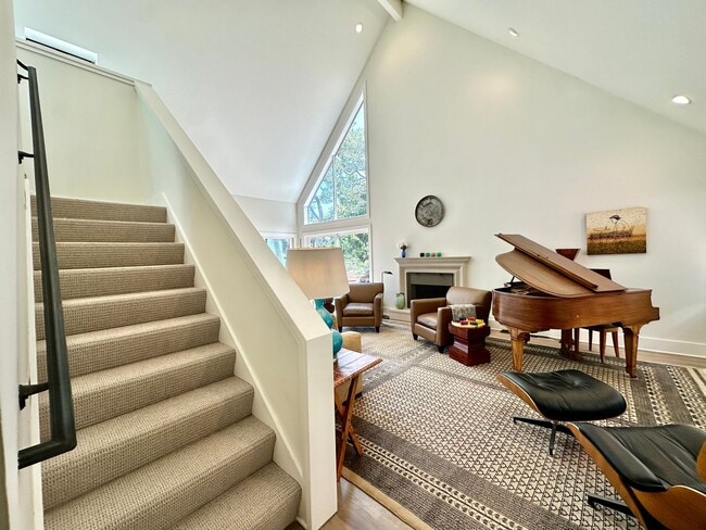 Building Photo - Stunning Sausalito Retreat with Bay Views ...