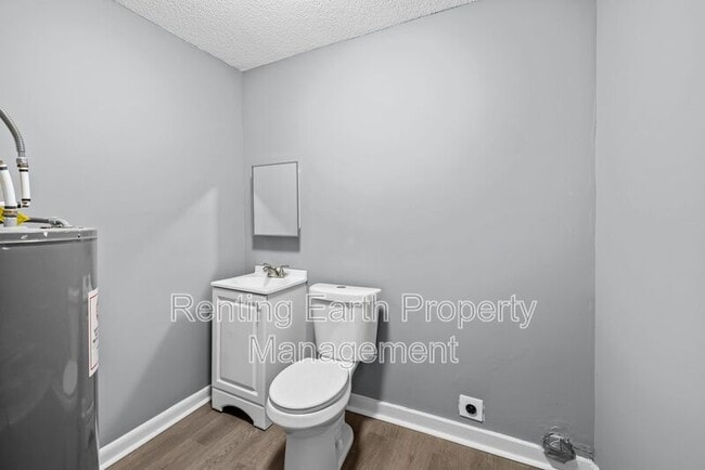 Building Photo - 7216 Paris Ave