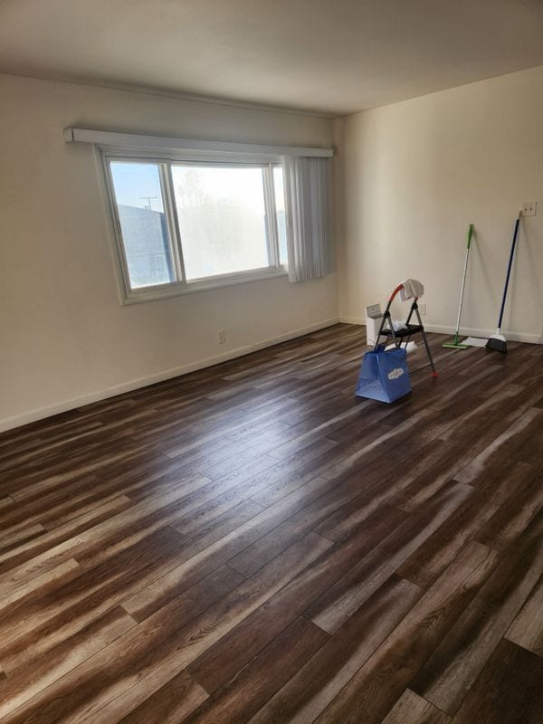 Building Photo - 2061 W 104th St