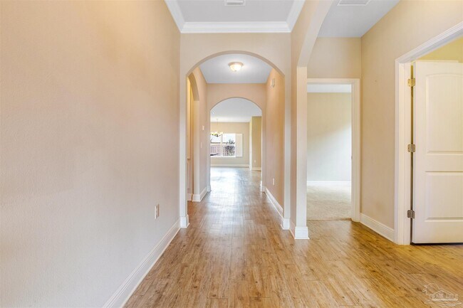 Building Photo - 1717 Waterford Sound Blvd