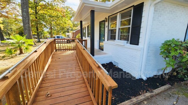 Building Photo - 12 Carter Dr