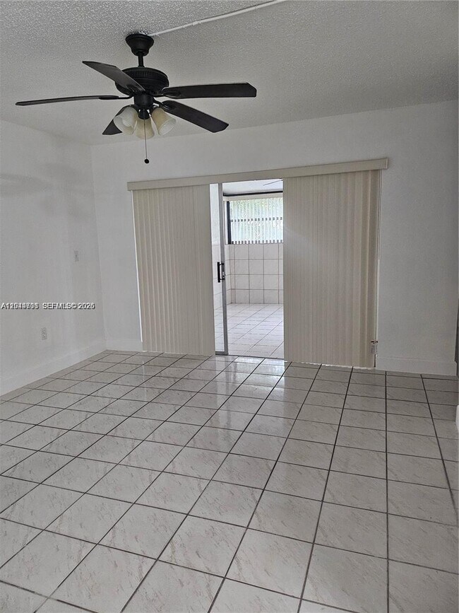 Building Photo - 10641 SW 108th Ave