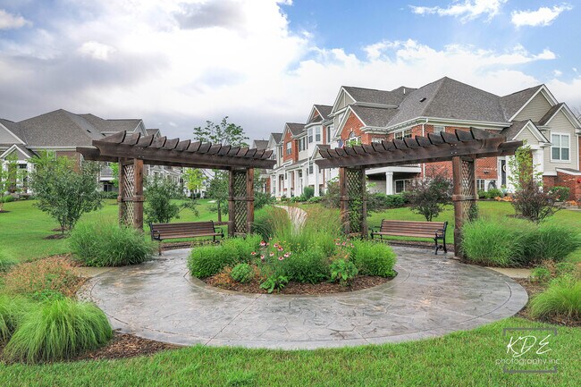 Building Photo - 4426 Monroe Ct