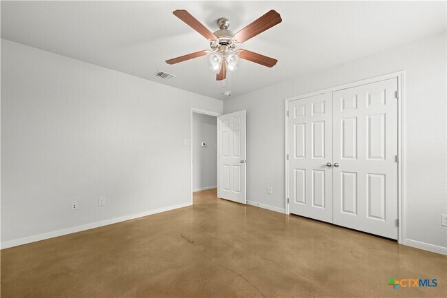 Building Photo - 1809 Indian Trail