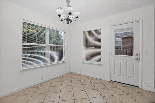 Building Photo - 17627 S Summit Canyon Dr