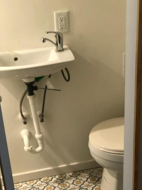 Building Photo - 24 Perry St