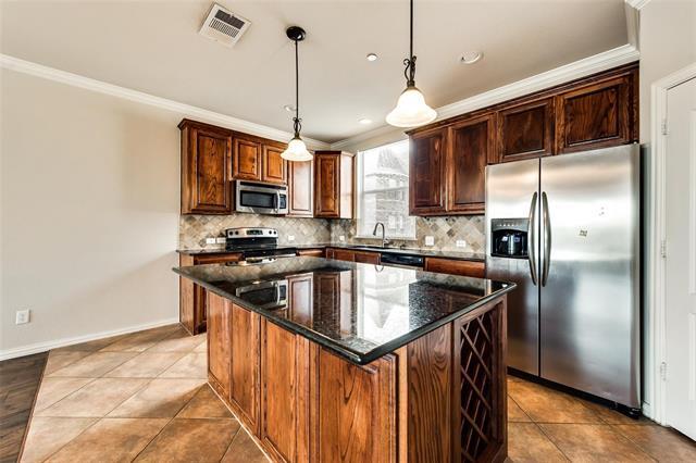 Building Photo - 2500 Rockbrook Dr