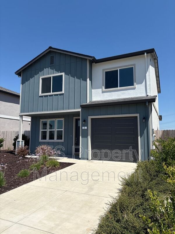 Building Photo - 5 Oak Manor Way