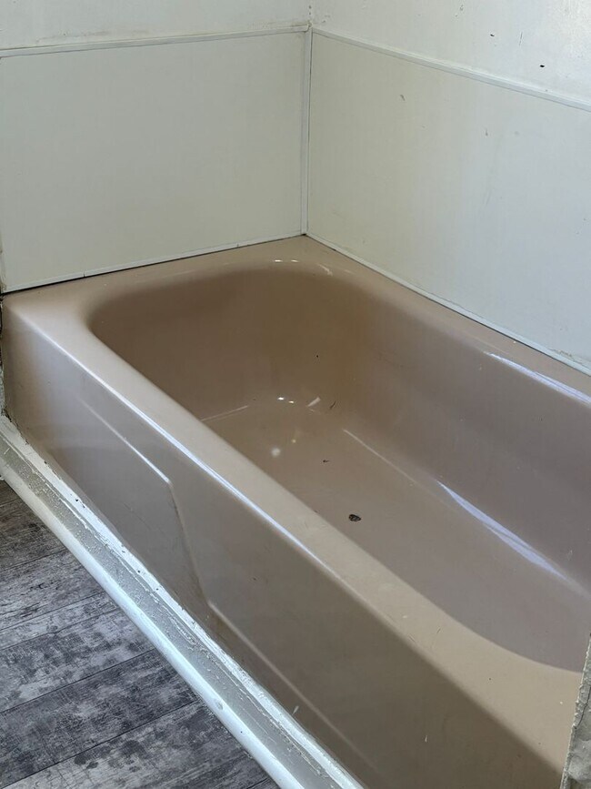 Building Photo - 916 Macon St