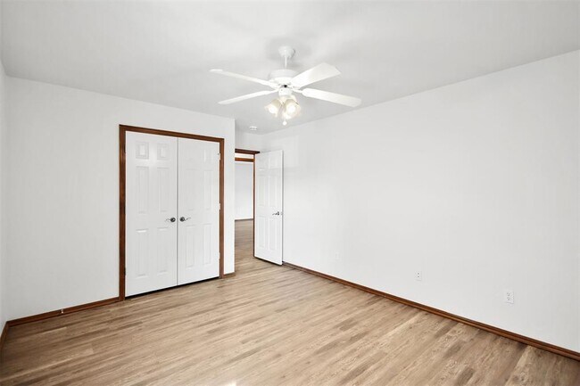 Building Photo - 2124 Trailwood Rd