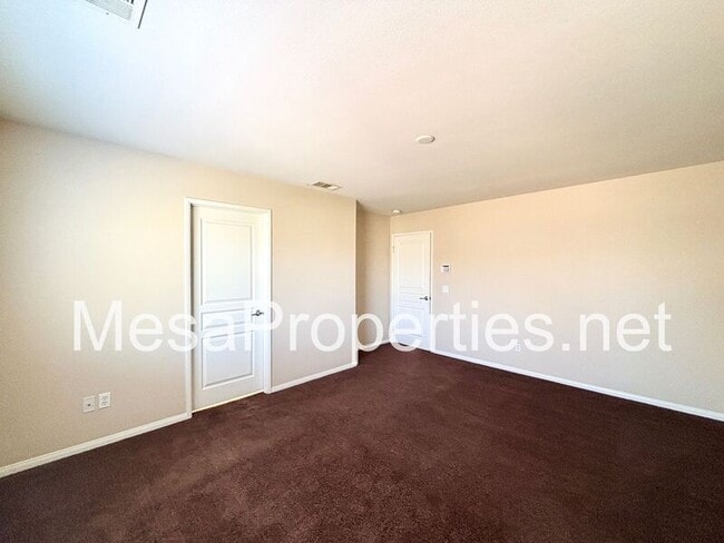 Building Photo - 16677 Desert Lily St