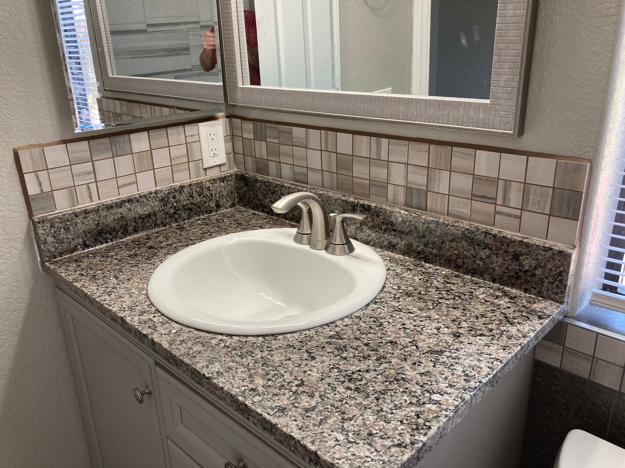 Building Photo - 5033 Vivaldi Dr