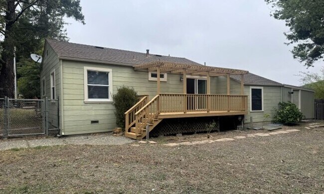 Building Photo - 6701 Palm Ave