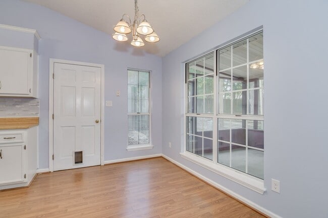 Building Photo - Ranch In Columbia County